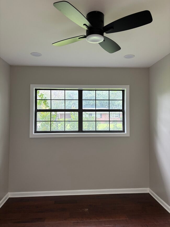 Photo - 2706 Canary Dr