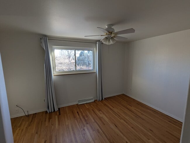 Photo - 6056 Simms St