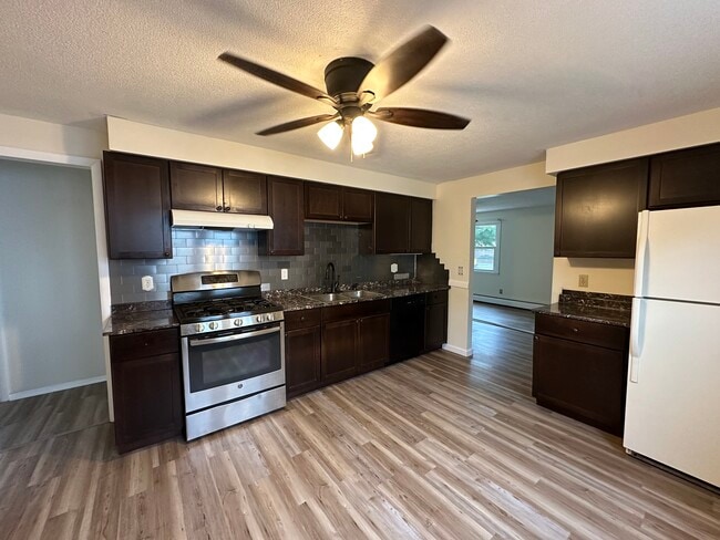 Photo - 226 Welton St