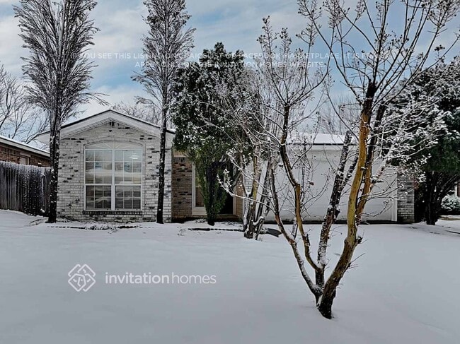 Building Photo - 214 Arabian Ln