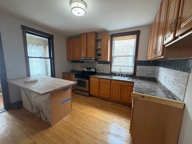 Photo - 4418 W Deming Pl