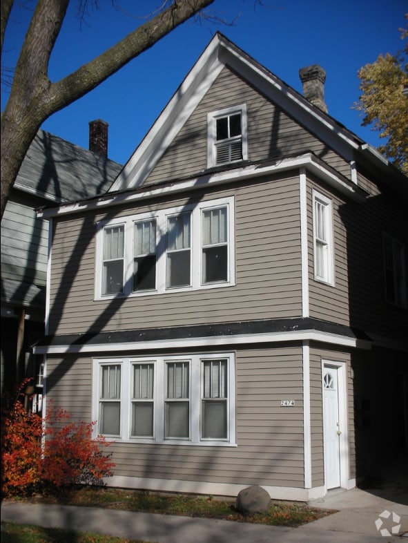 Building Photo - 2474 N Bartlett Ave Rental