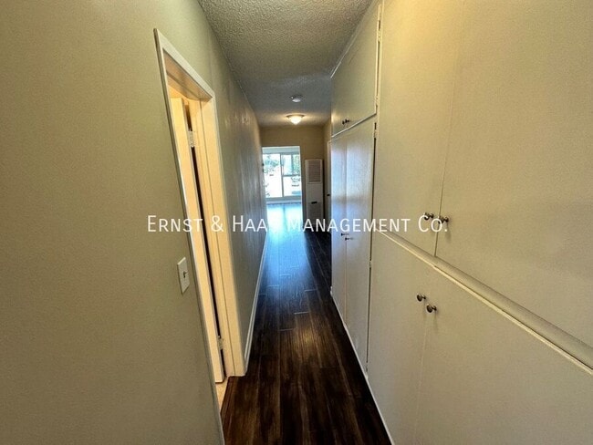 Photo - 1325 E 7th St Unit #06