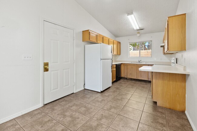 Photo - Tri-Plex for Rent