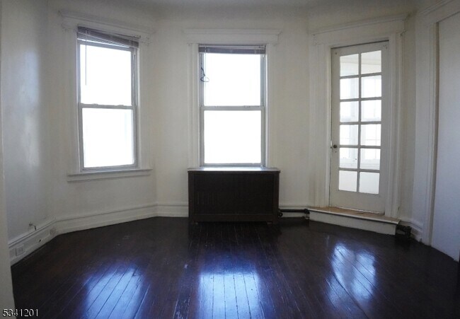 Photo - 174 N 17th St House