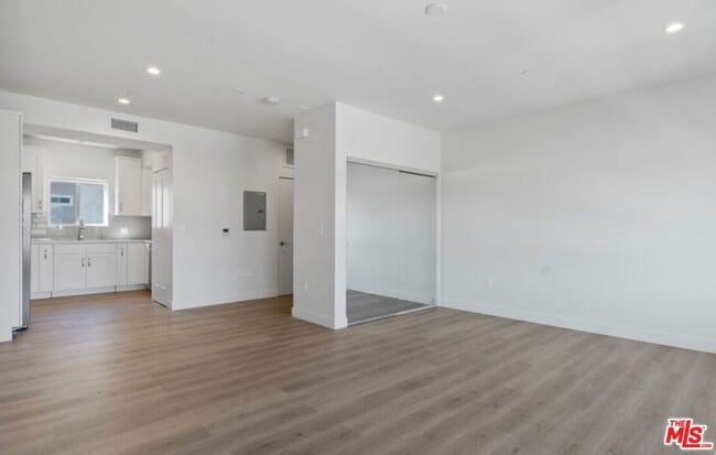 Photo - 2336 Westwood Blvd Unit 202