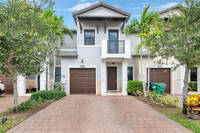 Photo - 5840 NW 104th Path Townhome