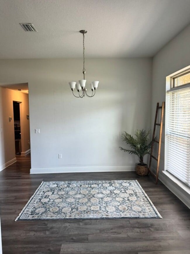 Photo - 4 Bedroom All Brick Home in Willow Creek Plantation!