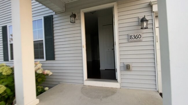 8360 Crab Apple Trail