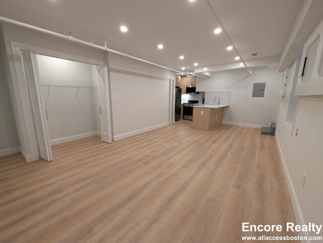 Photo - 20 Joy St Unidad B