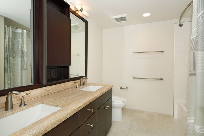 Photo - Luxurious Convenience in the Heart of Honolulu - Waihonua 2904 Unit 2904