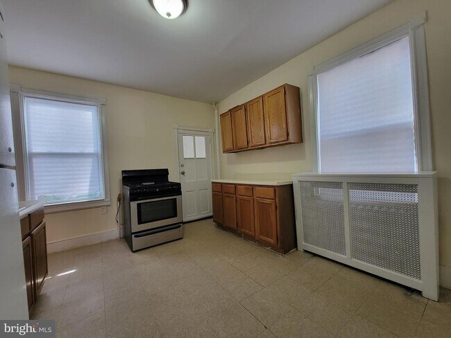 Photo - 27 Columbia Ave