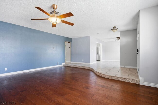 Photo - 4561 Paseo El Rio Dr