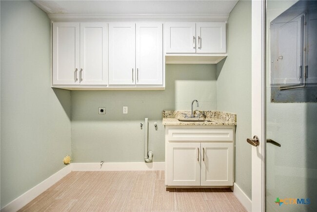Building Photo - 8 Las Brisas Pl Rental