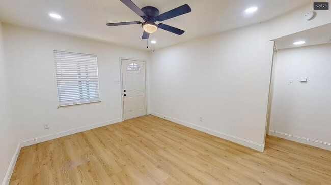 Photo - 614 W Heard St Unidad 1