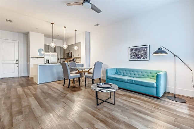 Photo - 1508 Blodgett St Unit 306