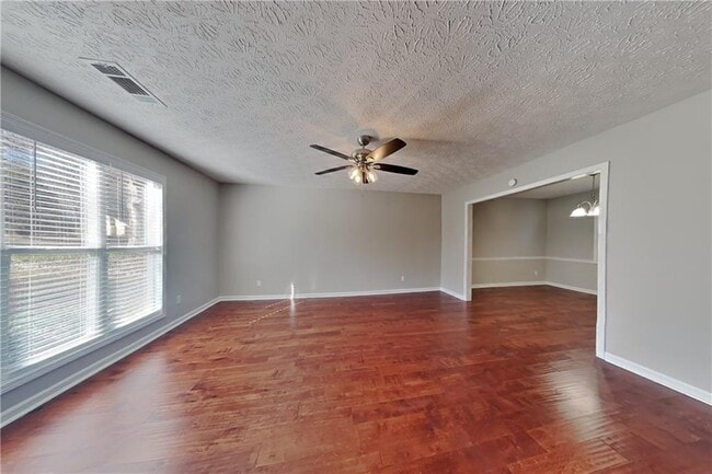 Photo - 1160 Creekwood Cove