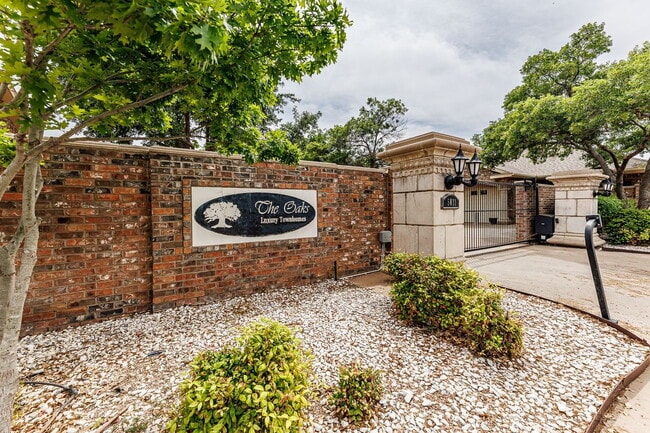 Photo - Spacious 3-Bedroom in Gated Community Unit 9