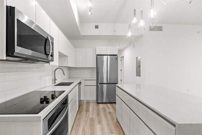 Photo - 101 Diplomat Pkwy Apartment Unit 1206