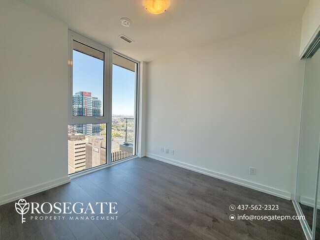 Photo - 1 Bedroom + Den Condo with Private Balcony & Locker – Downtown Hamilton Unit 2005