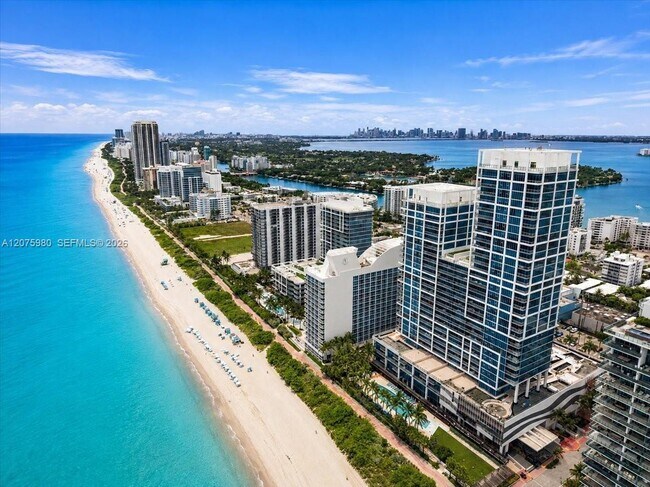 Building Photo - 6799 Collins Ave Unit 412