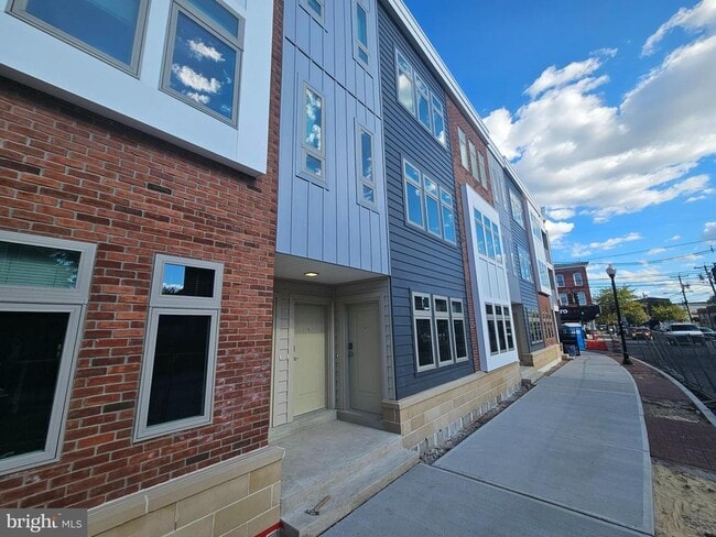 Photo - 200 Hamilton Ave