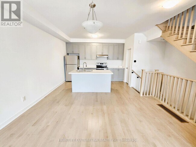 Photo - 25 John Canning Wy