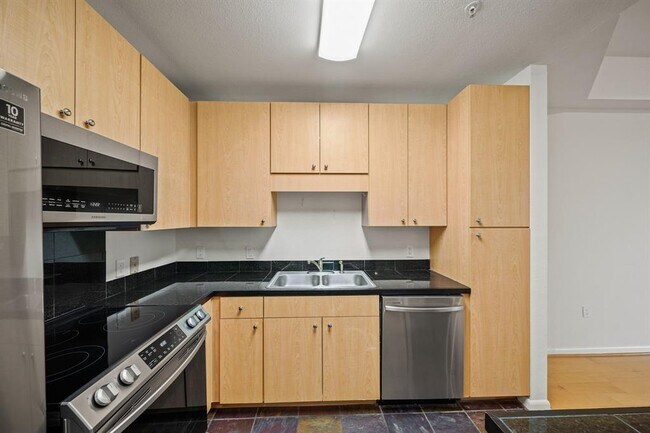 Photo - 3505 Sage Rd Unidad 504