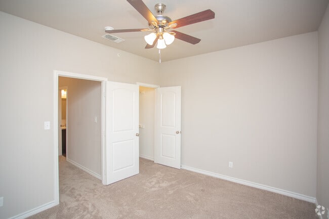 2BR, 2BA - 920SF - Designer Two