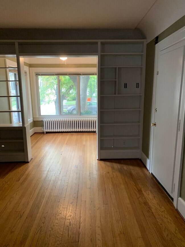 Photo - Royal Oak Triplex - Hawthorn Unidad lower