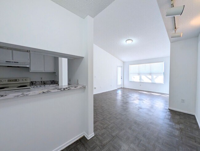 Photo - Charming 1 Bedroom / 1 Bathroom Condo – Pompano Beach