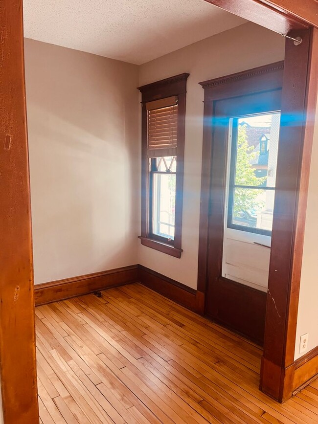 Photo - 275 W Sturgis St Unit 275 W Sturgis St