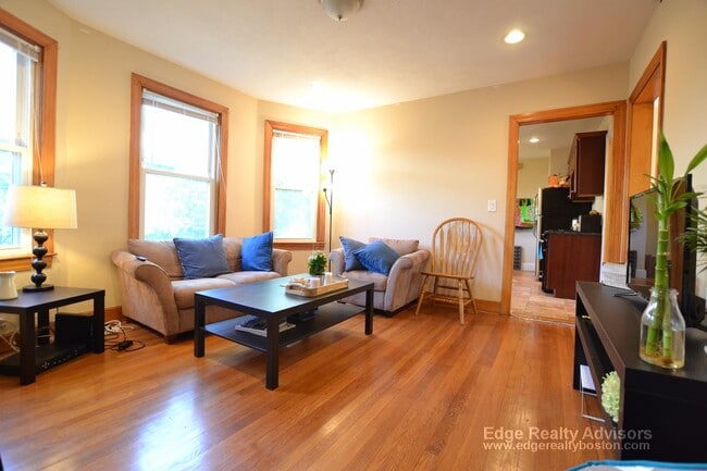 Photo - 141 Nottinghill Rd Unit 1