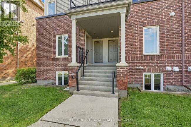 Photo - 2563 Longfields Dr