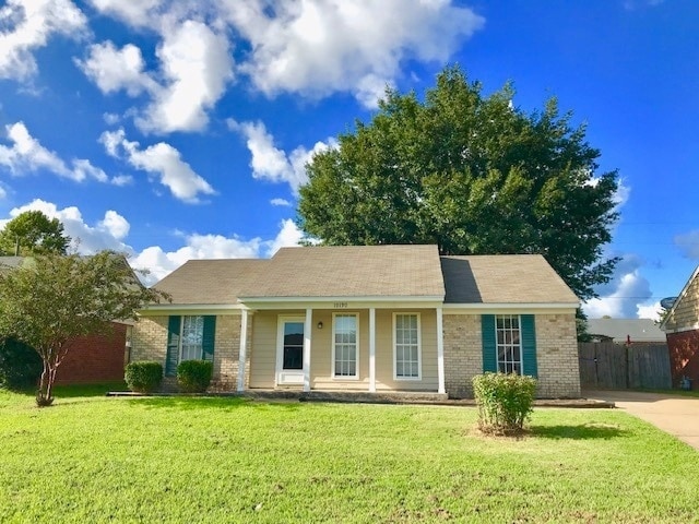 Building Photo - Available September 26, 2025, Charming 3 B... Rental