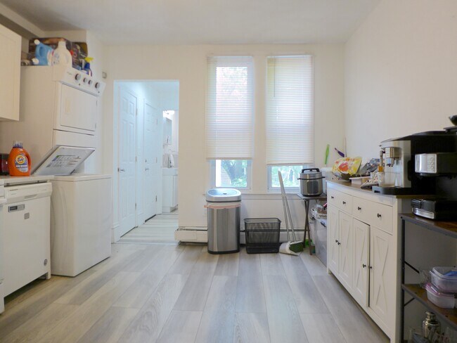 Photo - 282 Windsor St