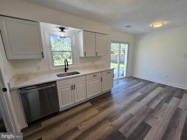 Photo - 254 Princeton St