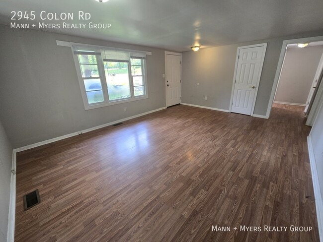 2945 Colon Rd