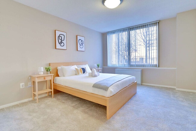 Photo - 1600 S Eads St Unidad FL1-ID1022541P