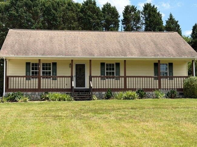 Building Photo - County Home