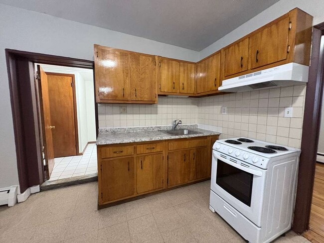 Photo - 514 Main St Unit 1