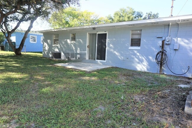 Photo - Modest Oldie but Goodie Clermont 3/2 Home