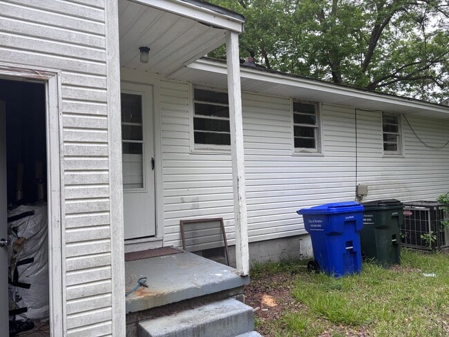 Photo - 2317 Briarfield Rd