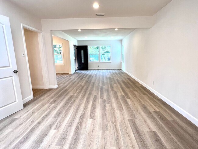 Photo - Quiet and Charming West LA Home!