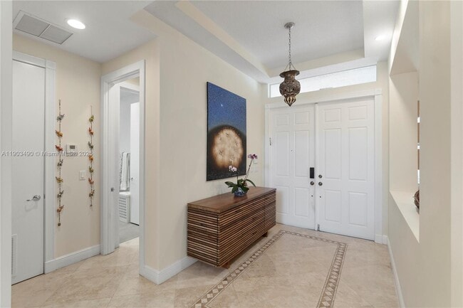 Photo - 19542 Embassy Ct