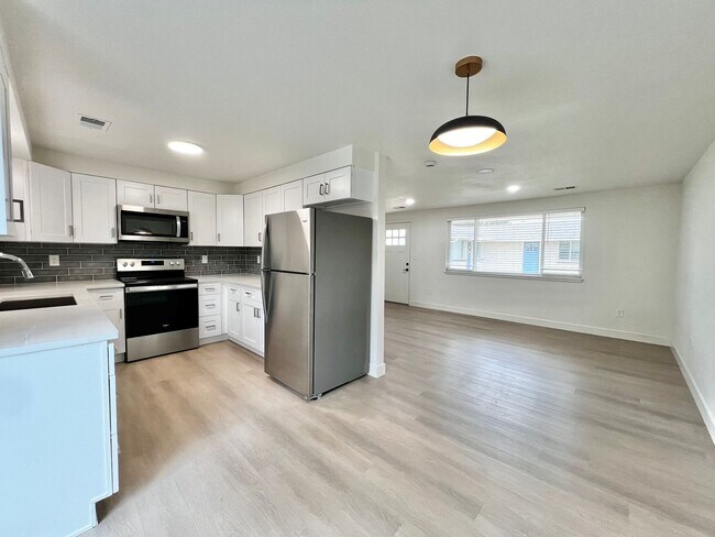 Photo - 1640 Cheyenne Ave