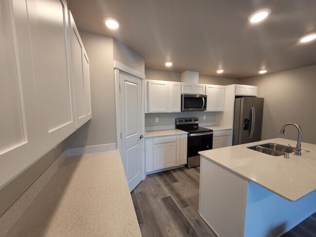 Photo - 3404 Taylor Ave Unidad 3404 Taylor Avenue