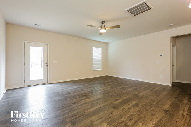 Photo - 1109 Mission Hill Ln