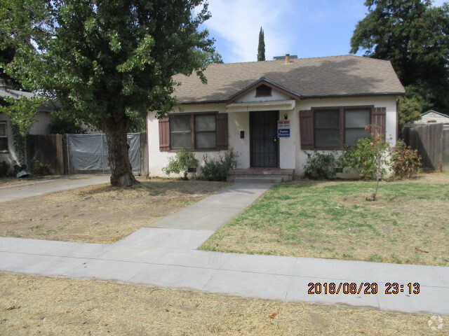 Building Photo - 330 S Hayston Ave Rental