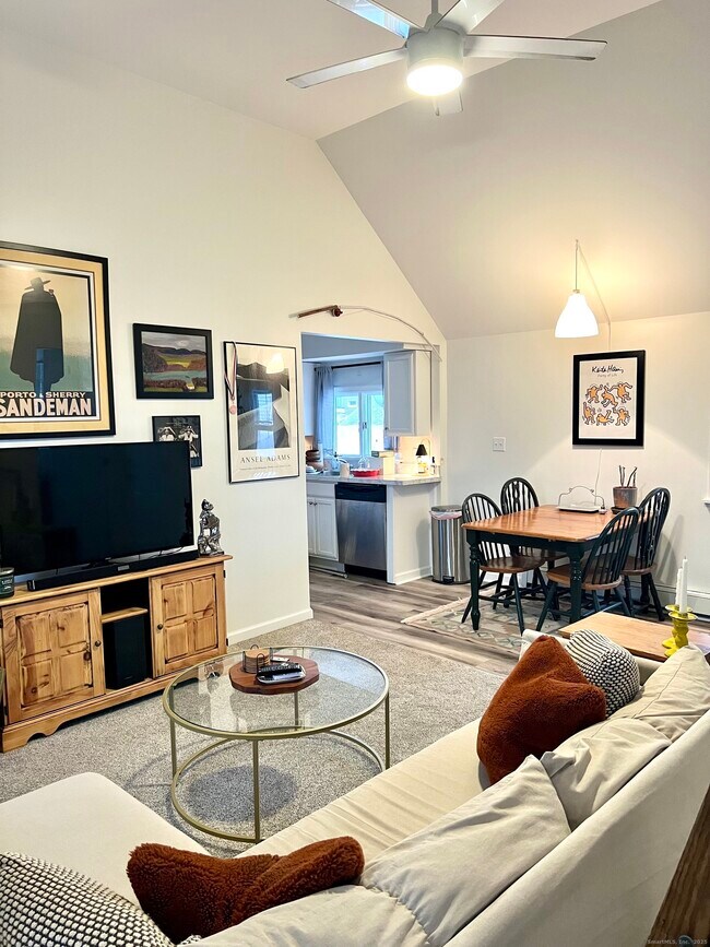 Photo - 103 Cove St Unit 2